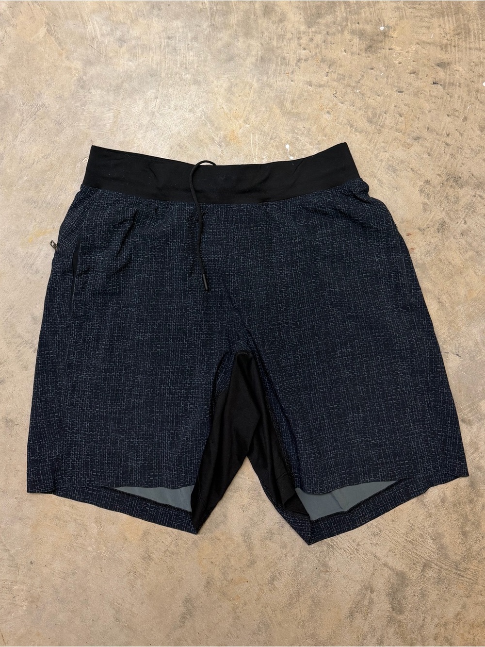 lululemon athletica Black Heathered Men's Training Shorts